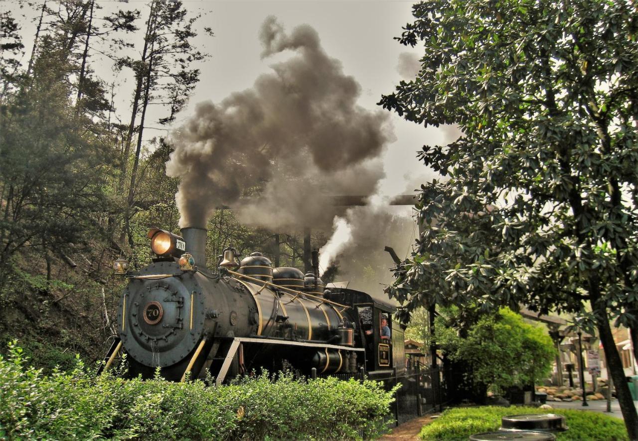 Wilderness Lodge, Hot Tub, Game Room, Pool Access, 1089 Free Tickets Each Paid Day, Dollywood And M Sevierville Dış mekan fotoğraf