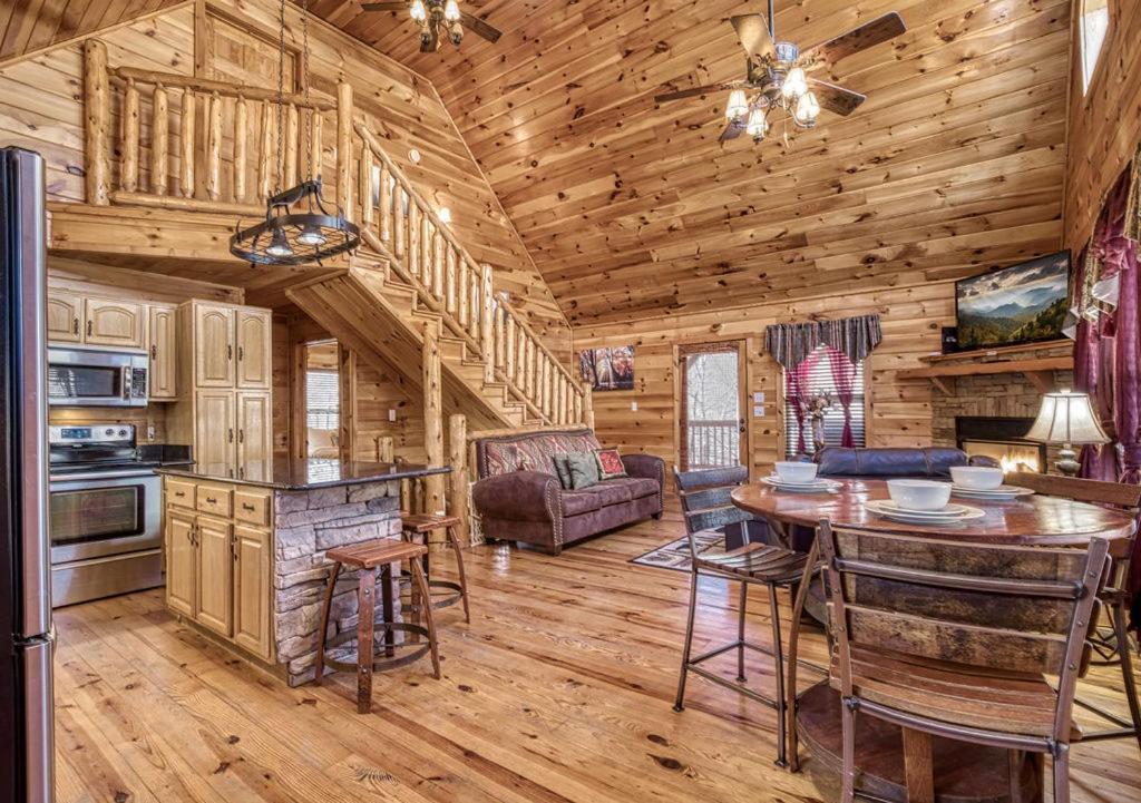 Wilderness Lodge, Hot Tub, Game Room, Pool Access, 1089 Free Tickets Each Paid Day, Dollywood And M Sevierville Dış mekan fotoğraf