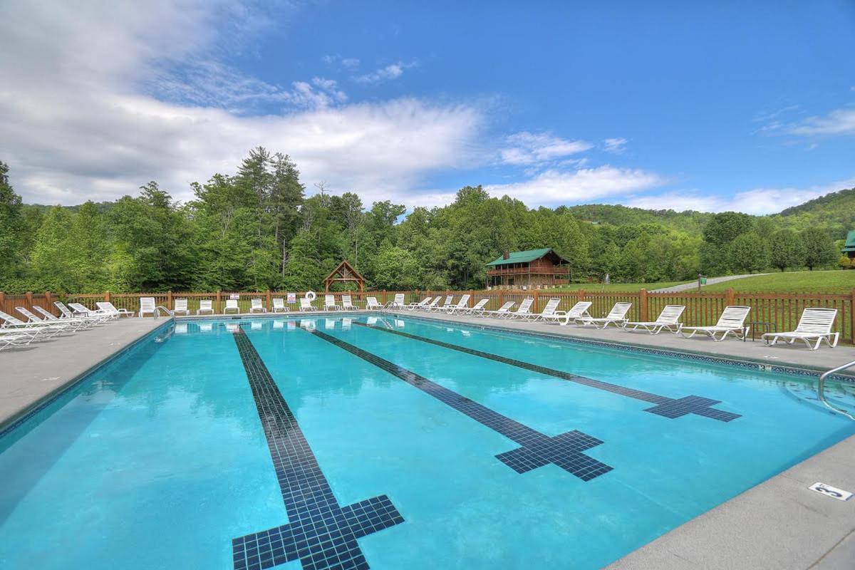 Wilderness Lodge, Hot Tub, Game Room, Pool Access, 1089 Free Tickets Each Paid Day, Dollywood And M Sevierville Dış mekan fotoğraf